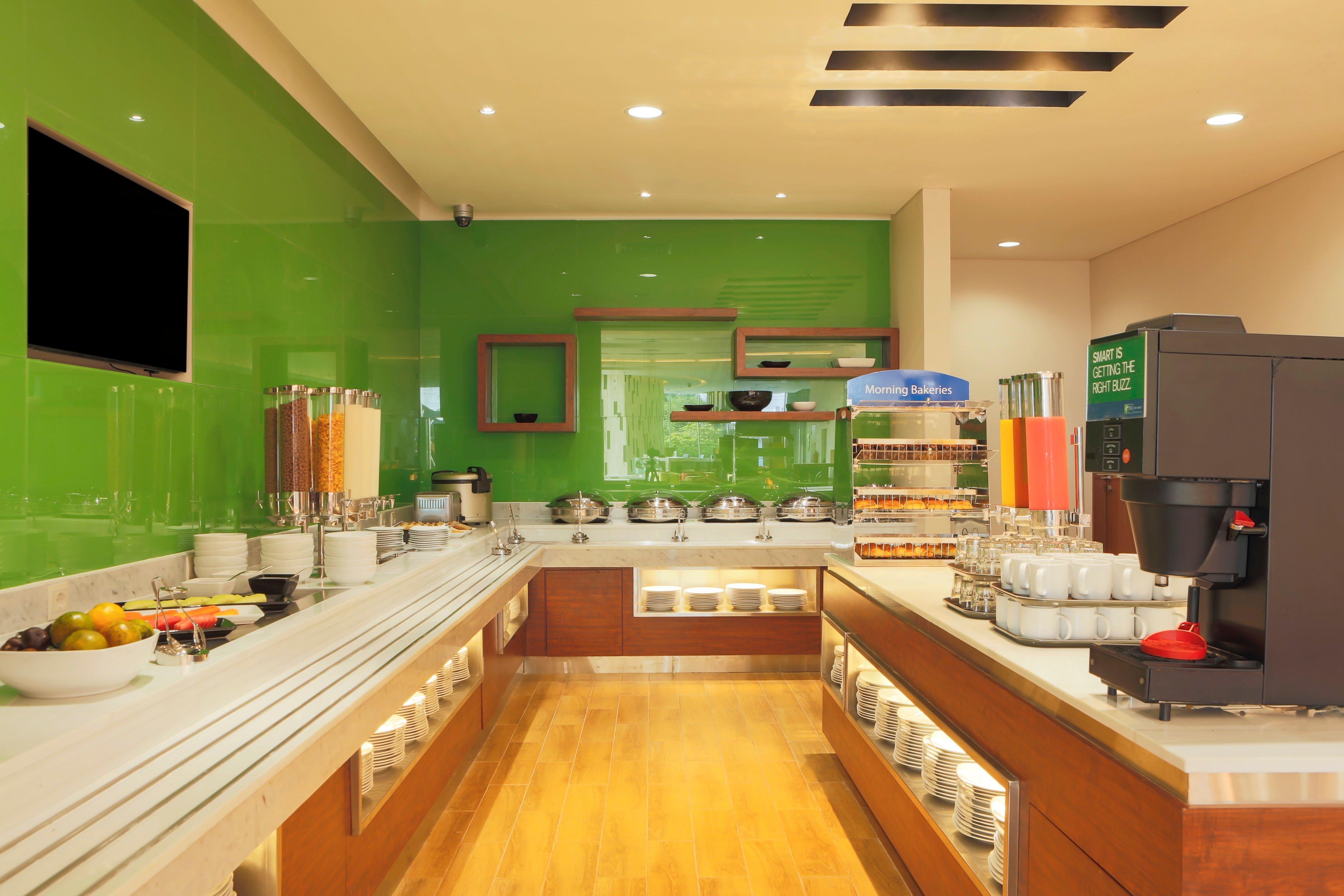 Holiday Inn Express Semarang Simpang Lima By Ihg Exterior foto