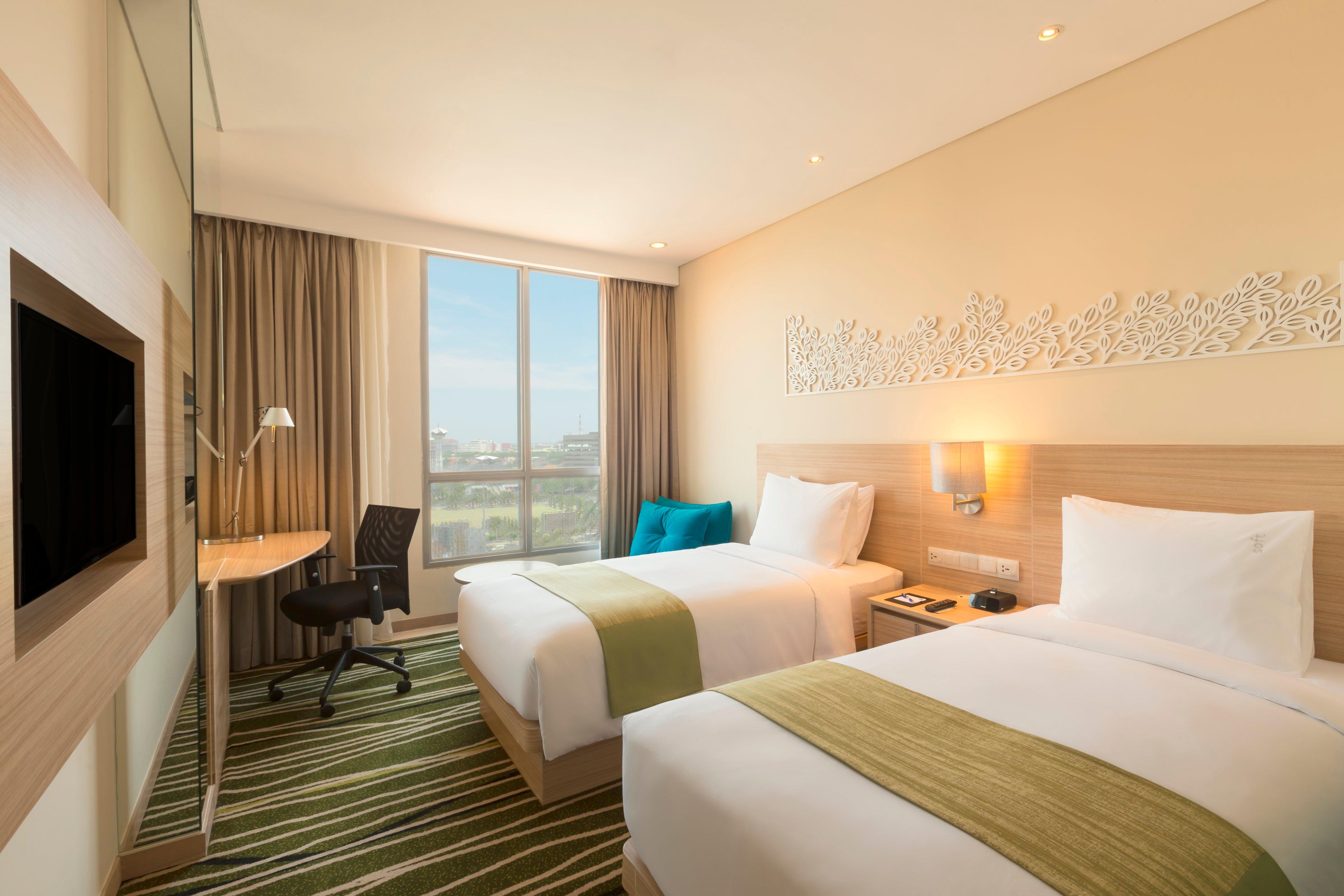 Holiday Inn Express Semarang Simpang Lima By Ihg Exterior foto